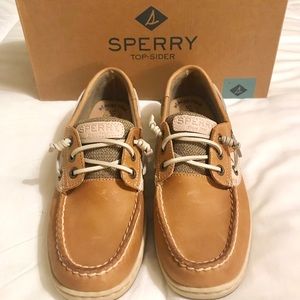 Brand new pair of size 7.5 Sperry shoes